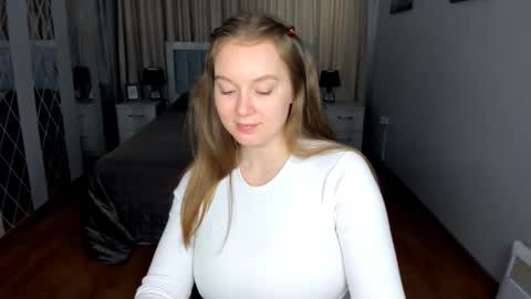 Snapshot of valericherry chatting on June 4, 2026, 12:33 pm ValeriCherry online show from June 4, 2026, 12:33 pm