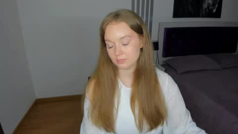ValeriCherry online show from July 27, 2026, 3:19 pm