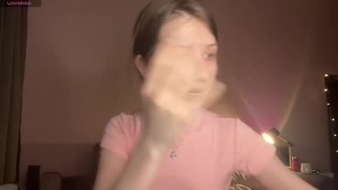 Kristi moony online show from April 26, 2026, 7:22 pm