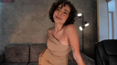  call me Val  online show from October 17, 2025, 3:25 pm