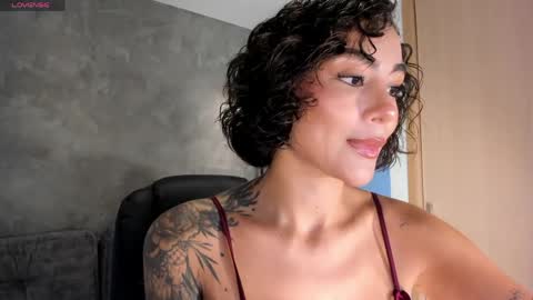  call me Val  online show from April 20, 2026, 3:26 pm