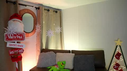 Valerie Style3 online show from December 14, 2025, 4:29 am