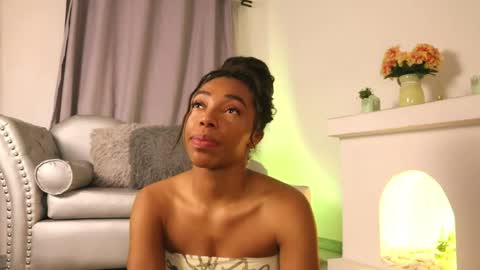 Snapshot of valeriebony chatting on April 27, 2026, 3:48 am Valerie Style3 online show from April 27, 2026, 3:48 am