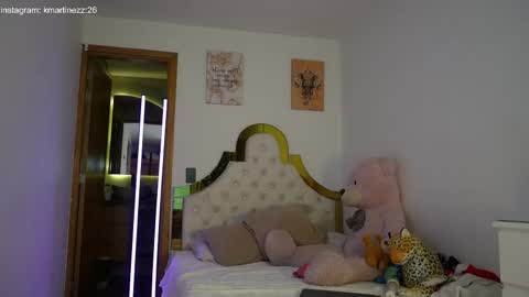 valeriecollinss_ online show from March 7, 2026, 6:21 am