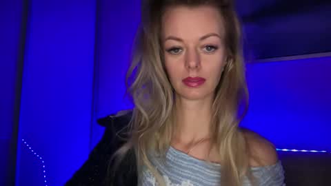 Valerie  online show from January 19, 2026, 11:03 am