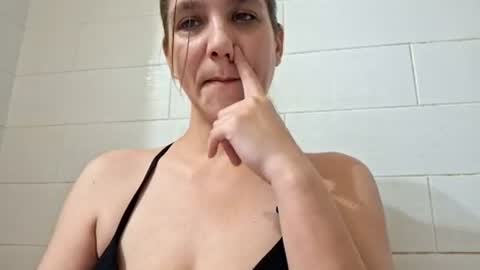 Snapshot of valerierayne13 chatting on June 12, 2026, 6:01 am ValerieRayne online show from June 12, 2026, 6:01 am