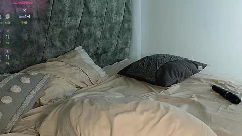 valerigallardo online show from October 29, 2025, 9:05 pm