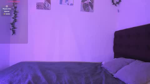 Snapshot of valerigh_ chatting on December 16, 2025, 7:30 pm VALERI online show from December 16, 2025, 7:30 pm