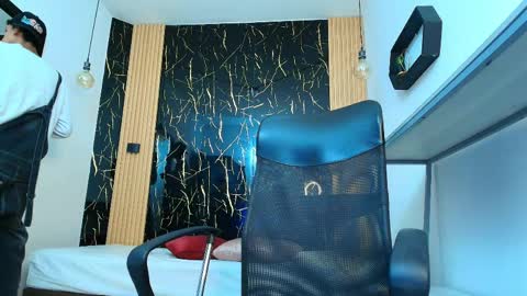 VALERIO  online show from April 2, 2026, 3:48 am