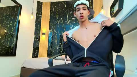 VALERIO  online show from April 23, 2026, 2:13 am