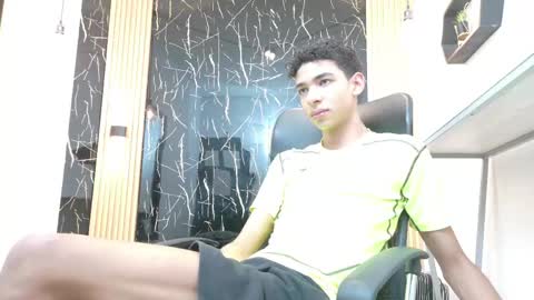 Snapshot of valerihot_1 chatting on June 2, 2026, 1:29 am VALERIO online show from June 2, 2026, 1:29 am