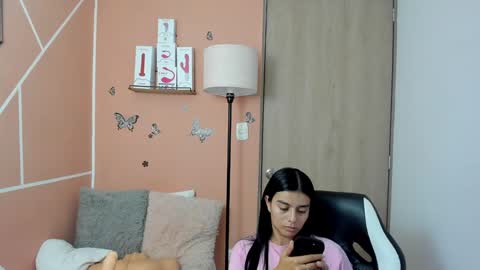 Snapshot of valerihouse chatting on January 30, 2025, 10:08 pm Juli C online show from January 30, 2025, 10:08 pm