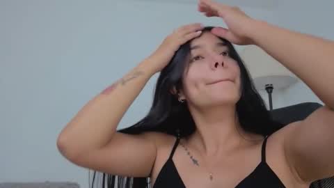 Snapshot of valerihouse chatting on September 14, 2025, 1:05 am Juli C online show from September 14, 2025, 1:05 am