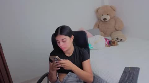 Juli C online show from January 15, 2026, 1:32 am