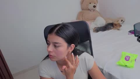 Juli C online show from March 12, 2026, 1:01 am