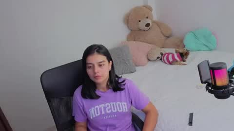 Snapshot of valerihouse_ chatting on June 6, 2026, 2:27 am valerihouse_ online show from June 6, 2026, 2:27 am