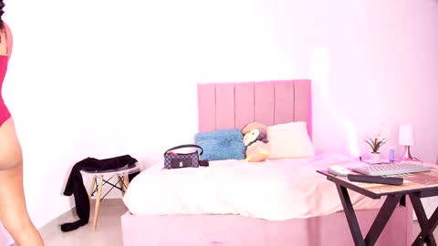 valeria online show from September 15, 2025, 11:05 pm