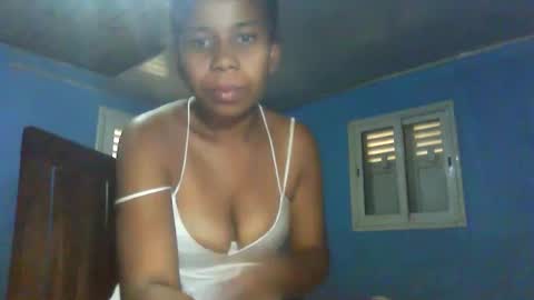 valerinezah online show from June 10, 2026, 12:04 pm
