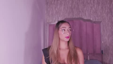 Valeryn online show from October 23, 2025, 3:06 am