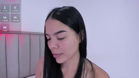 Cris  online show from September 15, 2025, 4:07 pm