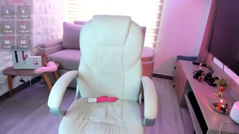 Valery se online show from November 19, 2025, 7:14 pm