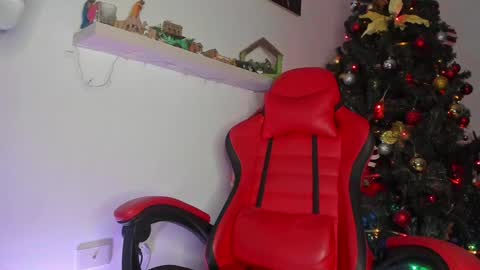 Valery adams1 online show from December 26, 2024, 7:35 am