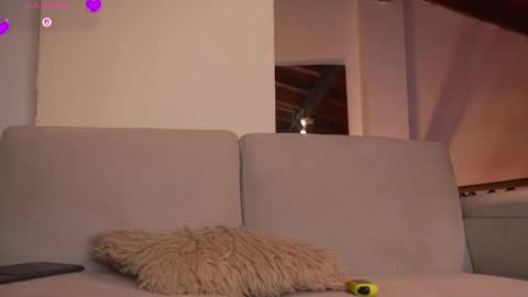 Valeria online show from September 14, 2025, 4:11 am