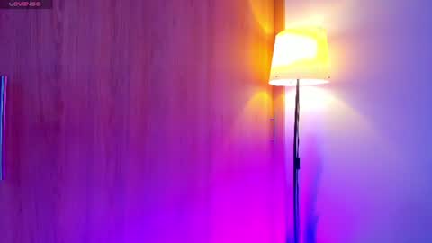 Snapshot of valery_kils chatting on June 11, 2026, 12:32 am VALERY online show from June 11, 2026, 12:32 am