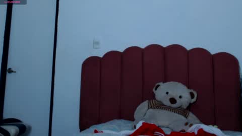 B V Naughty online show from January 14, 2025, 12:33 am