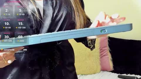 Snapshot of valeryjohanson chatting on February 13, 2025, 2:23 am Valery online show from February 13, 2025, 2:23 am