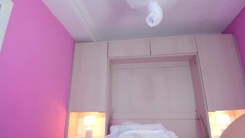 valerymeyerr online show from January 11, 2025, 7:17 am