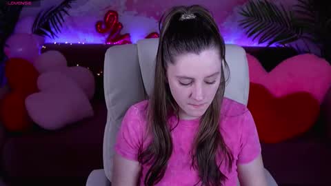 V A L E R Y  M U R online show from February 22, 2026, 1:42 pm