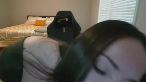 Snapshot of valerysquirt_19 chatting on April 5, 2026, 3:09 pm valerie online show from April 5, 2026, 3:09 pm