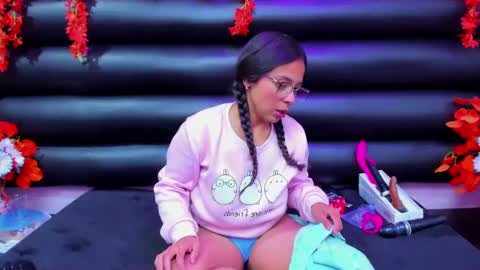 ValerySweety online show from October 12, 2025, 4:50 pm