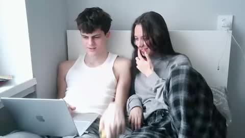 valesios online show from November 28, 2025, 9:56 am