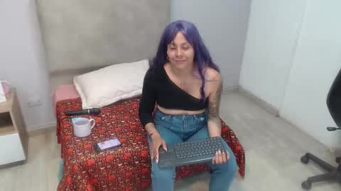 valevicious online show from October 1, 2025, 5:52 pm