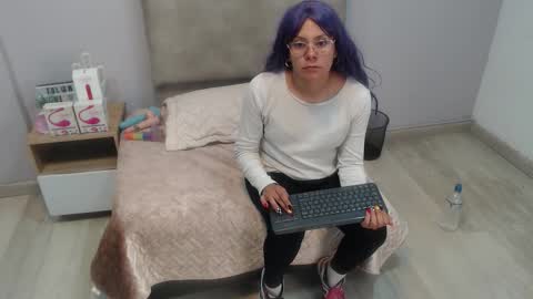 valevicious online show from October 18, 2025, 1:45 pm