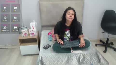 valevicious online show from December 5, 2025, 1:42 pm