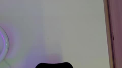 Valezny V online show from April 18, 2026, 7:07 pm