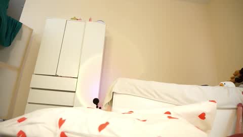 Lily online show from February 18, 2026, 10:44 am