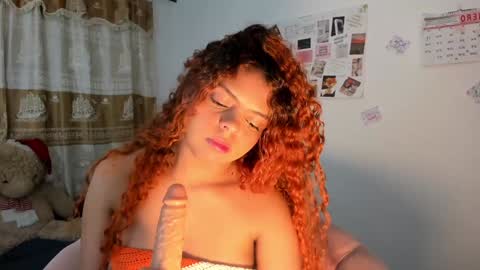 Snapshot of valientegirl_ chatting on January 15, 2025, 5:50 am VALIENTE online show from January 15, 2025, 5:50 am