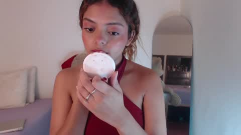 VALIENTE  online show from March 19, 2026, 2:48 am