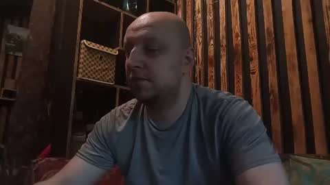 Snapshot of valiko1538 chatting on June 25, 2026, 11:48 am Richard online show from June 25, 2026, 11:48 am