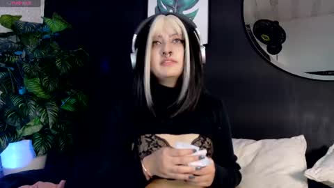 Snapshot of valka_exe chatting on June 11, 2026, 12:32 am x online show from June 11, 2026, 12:32 am