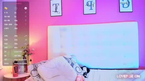 Valkiria moore  online show from December 23, 2024, 2:02 am