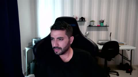 Snapshot of vallartamexi chatting on October 20, 2025, 9:04 pm Roberto Carlos online show from October 20, 2025, 9:04 pm