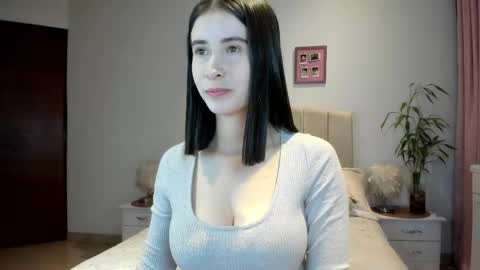 Macarena online show from February 1, 2026, 2:54 am