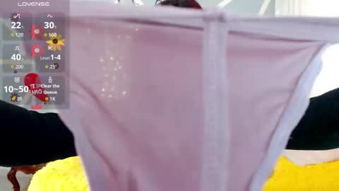 Valleria online show from March 5, 2026, 7:54 pm