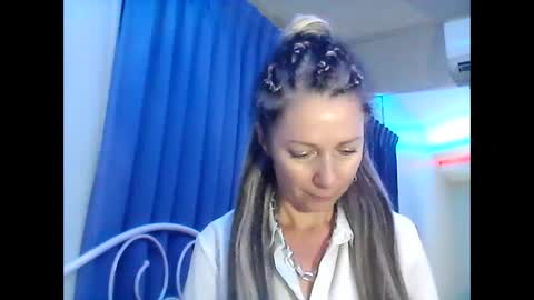 ValleriWind online show from January 27, 2025, 3:28 pm