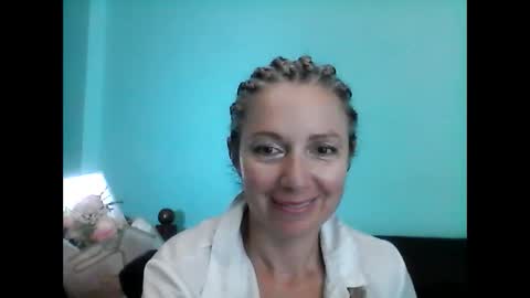 ValleriWind online show from February 17, 2025, 4:09 am